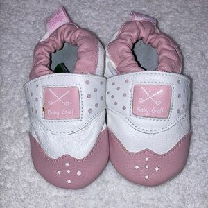 Shoshoos leather pull on pink white leather baby golf medium